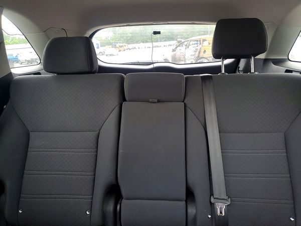 2017 KIA SORENTO L, LX
