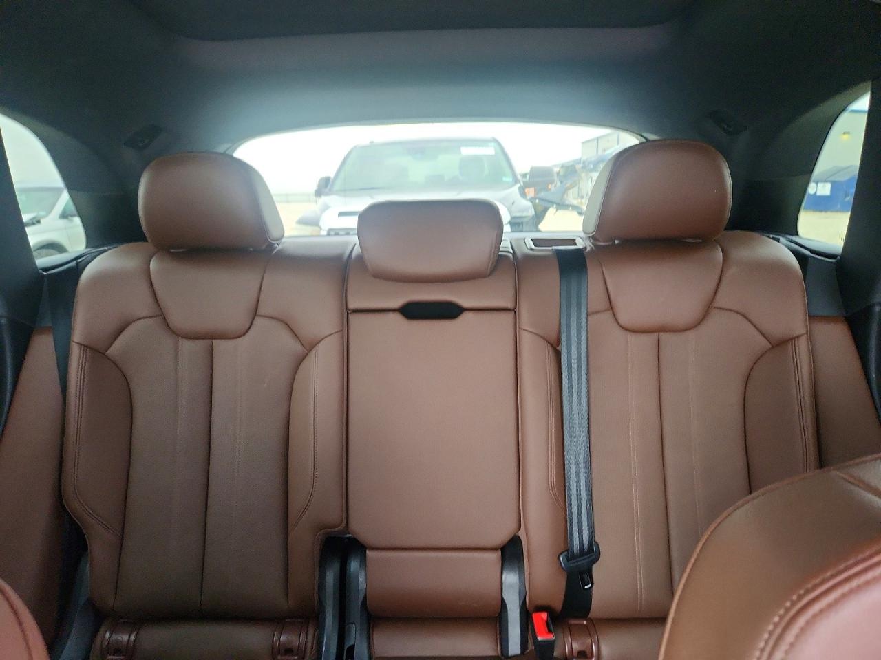 2018 AUDI Q5 quattro Prestige