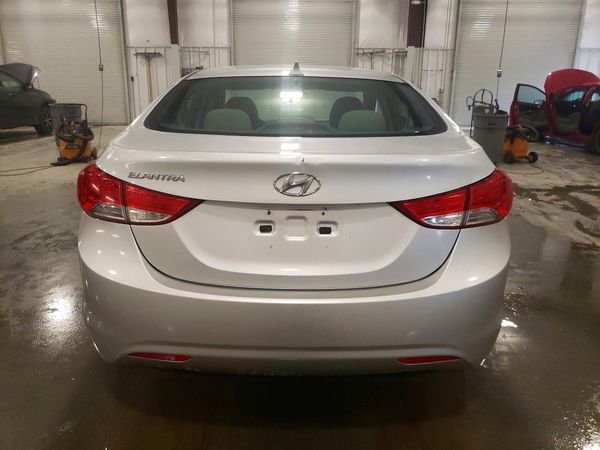 2013 HYUNDAI ELANTRA