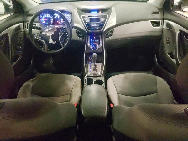 2013 HYUNDAI ELANTRA