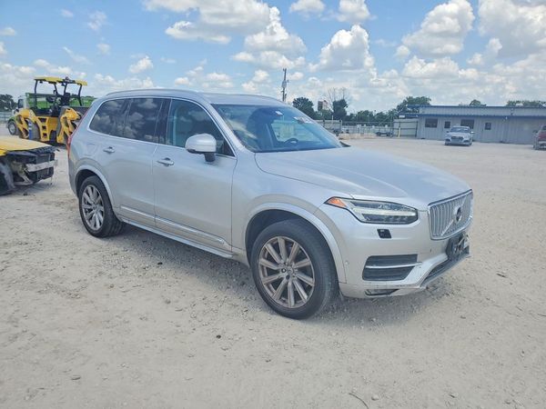 2016 VOLVO XC90