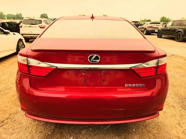 2013 LEXUS ES 300h