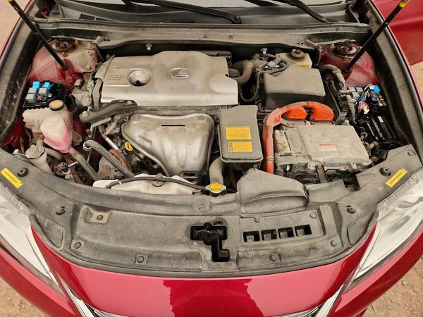 2013 LEXUS ES 300h