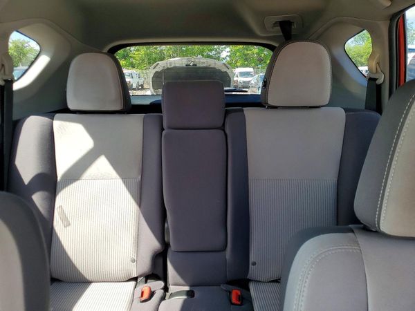 2015 TOYOTA RAV4 XLE (M Grade)