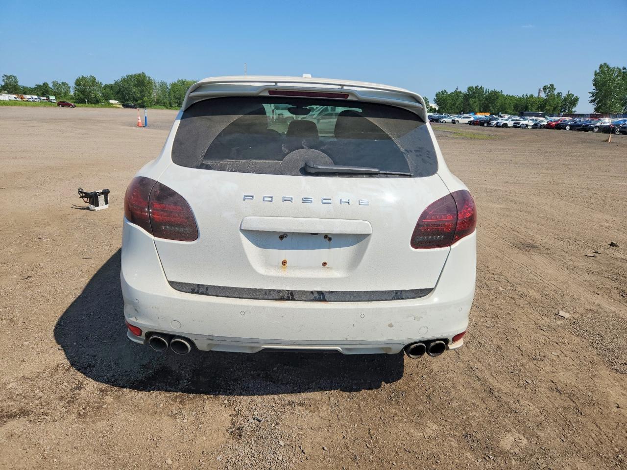 2014 PORSCHE CAYENNE GTS