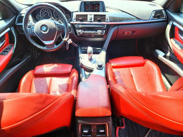 2018 BMW 330