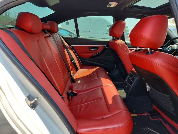 2018 BMW 330