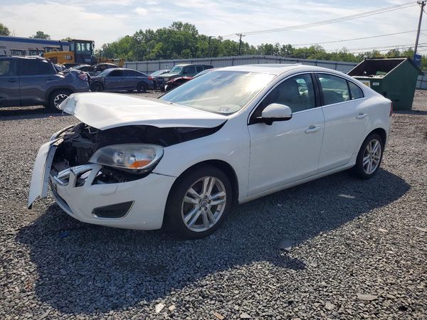 2013 VOLVO S60