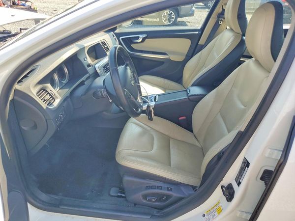 2013 VOLVO S60