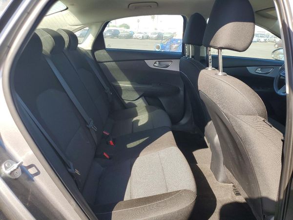 2024 KIA FORTE