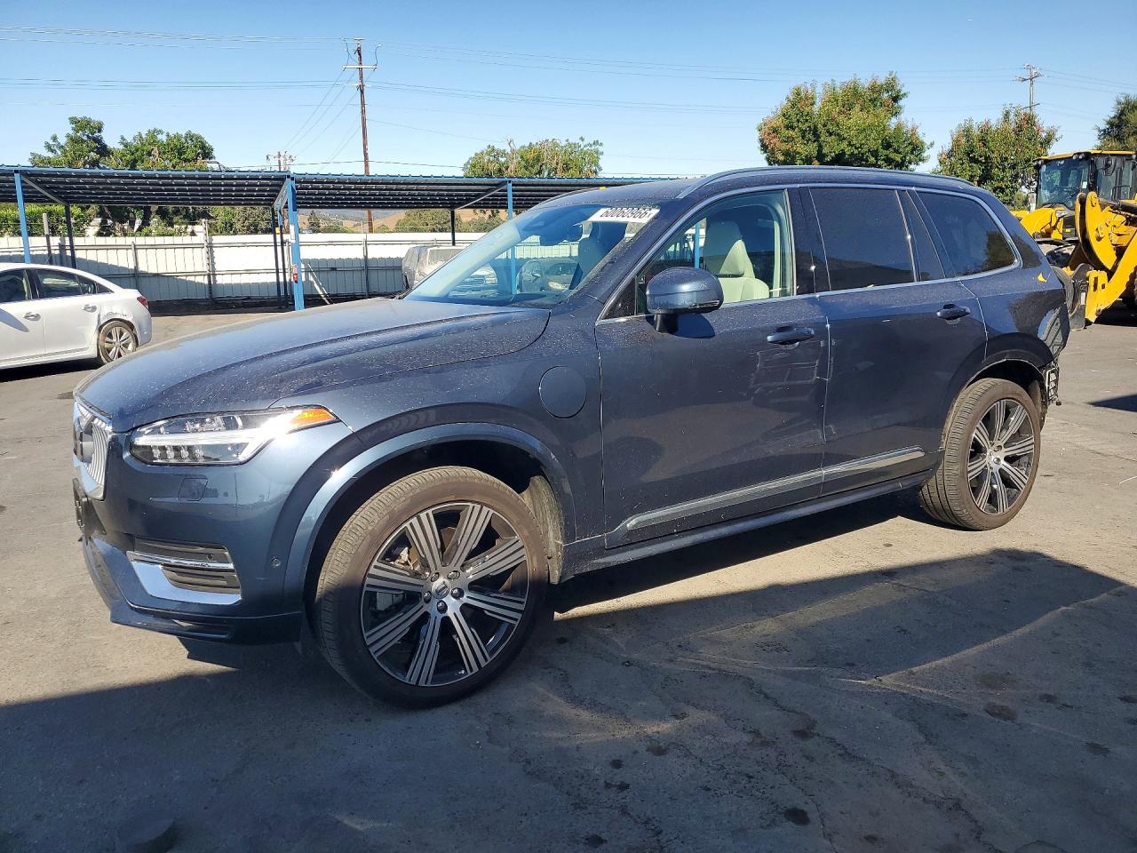 2025 VOLVO XC90 Ultra Bright