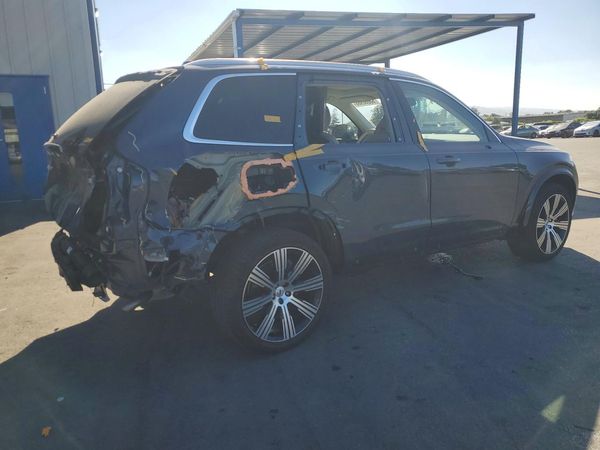 2025 VOLVO XC90 Ultra Bright