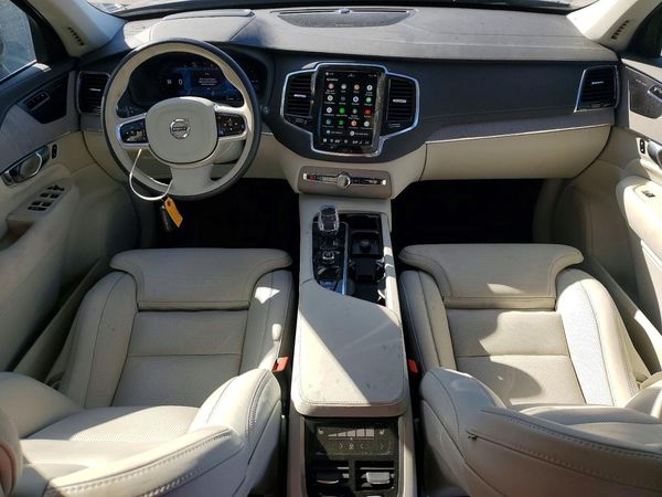 2025 VOLVO XC90 Ultra Bright
