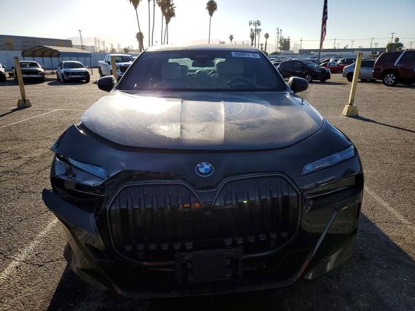 2024 BMW I7 eDrive50