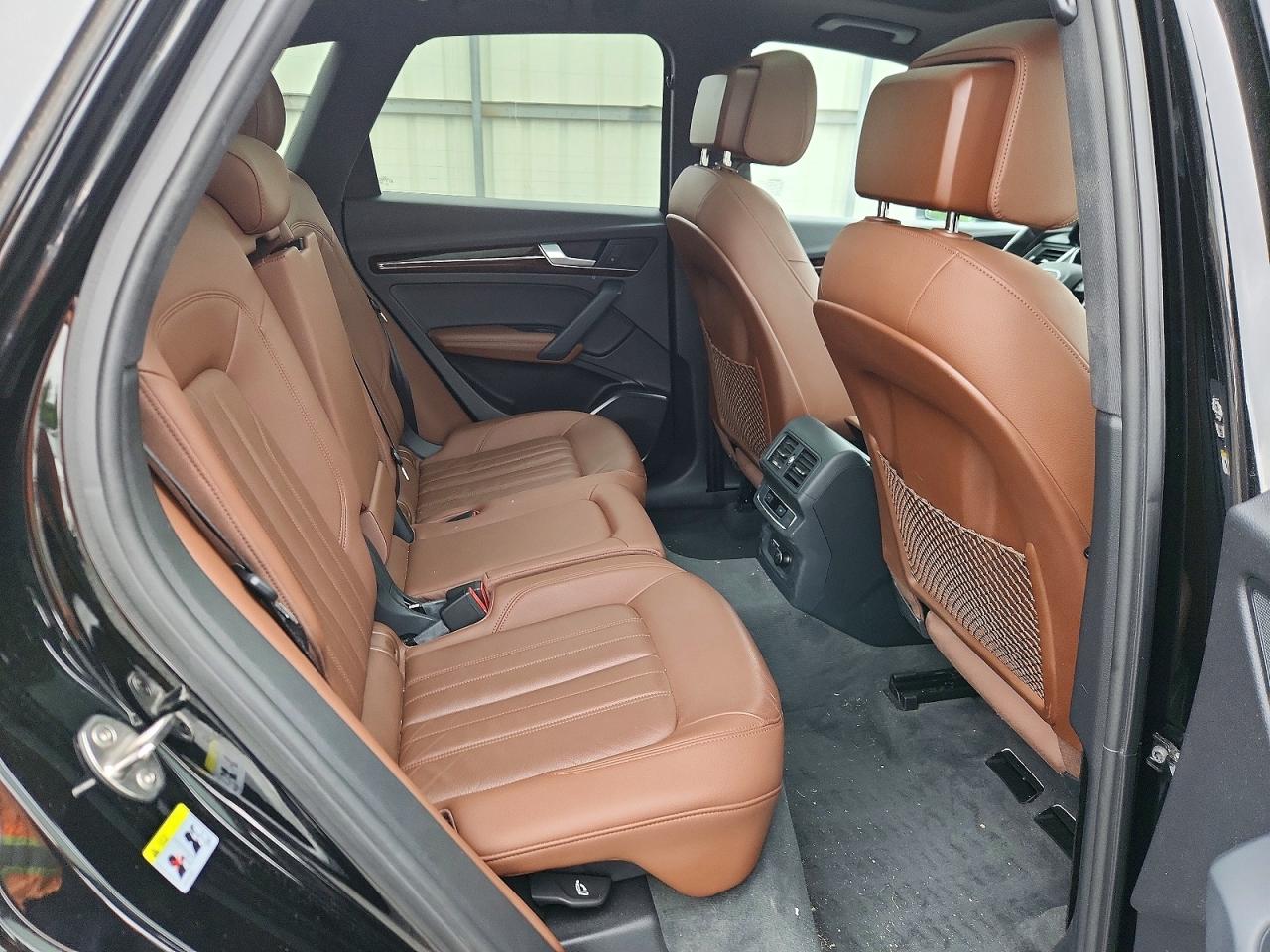 2020 AUDI Q5 quattro Premium Plus