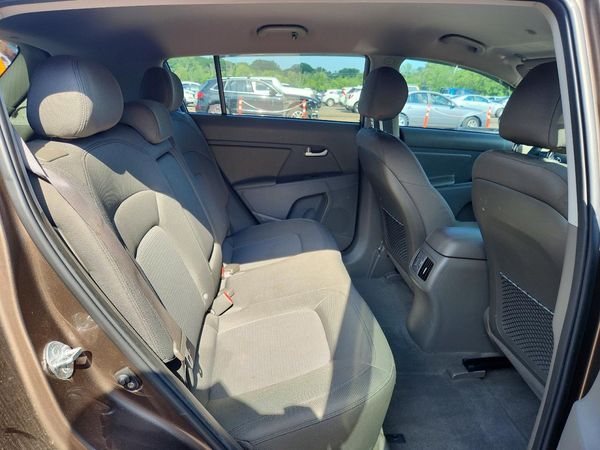 2015 KIA SPORTAGE GL - Middle-low