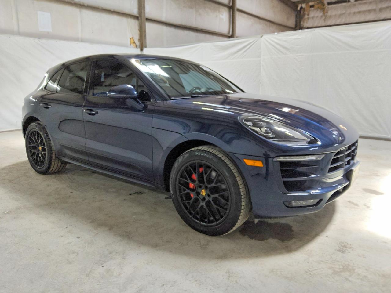 2018 PORSCHE MACAN Macan GTS