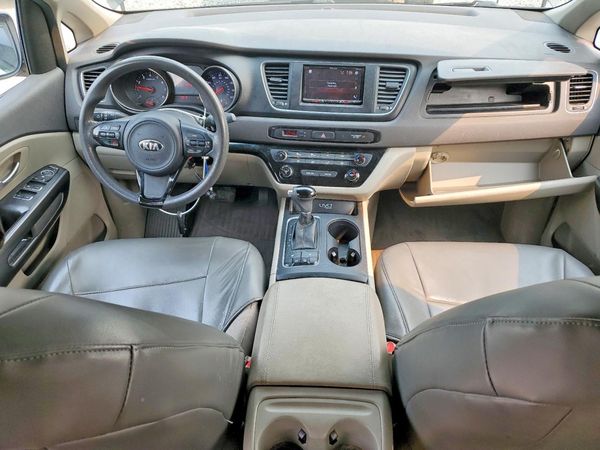 2015 KIA SEDONA GL - Middle-low