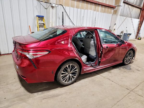2018 TOYOTA CAMRY