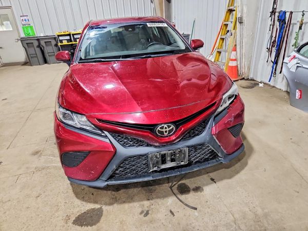 2018 TOYOTA CAMRY