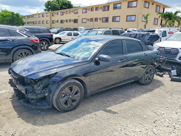 2022 HYUNDAI ELANTRA SEL