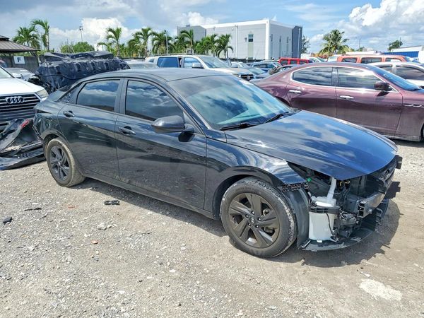 2022 HYUNDAI ELANTRA SEL