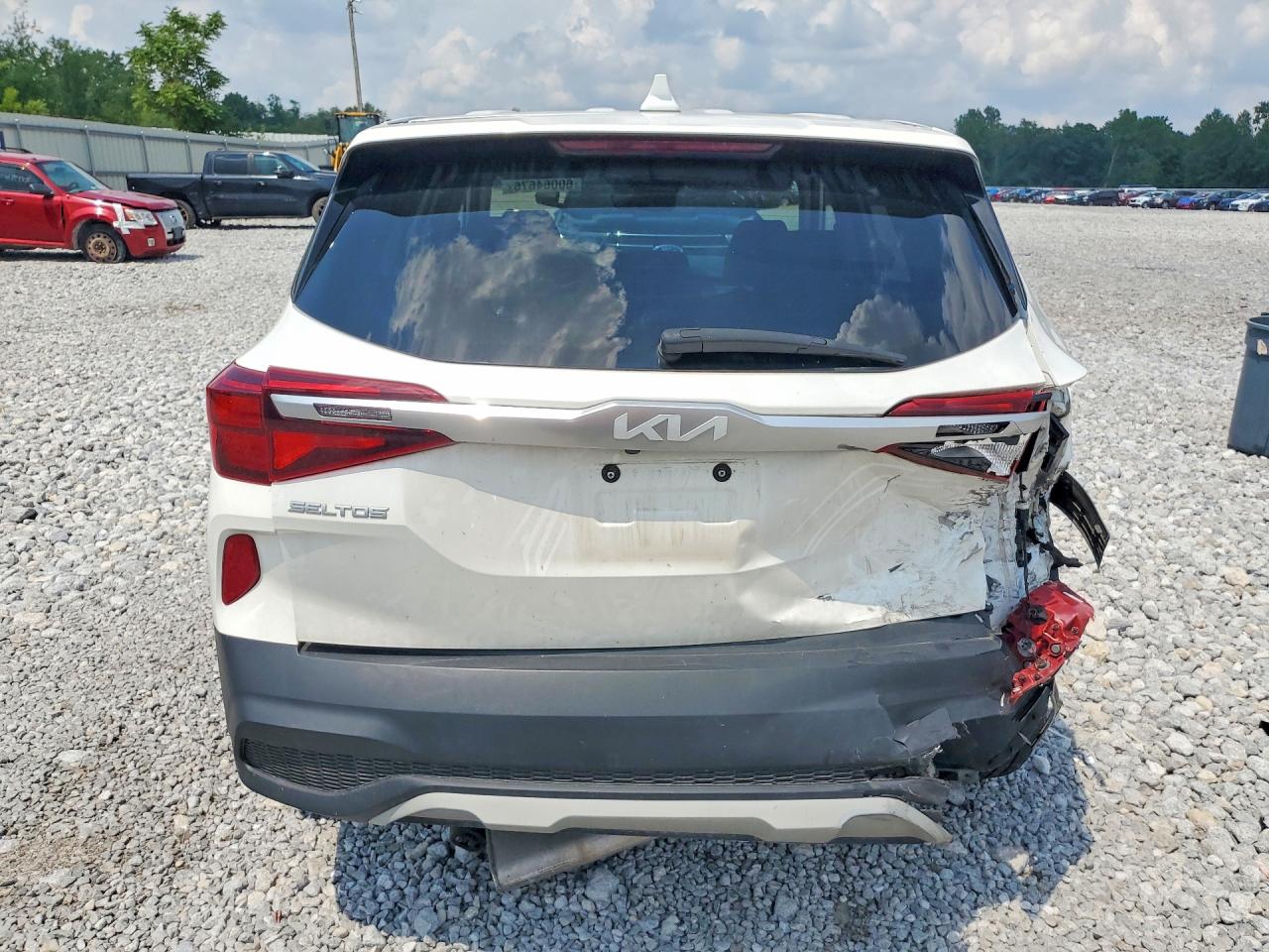 2022 KIA SELTOS LX