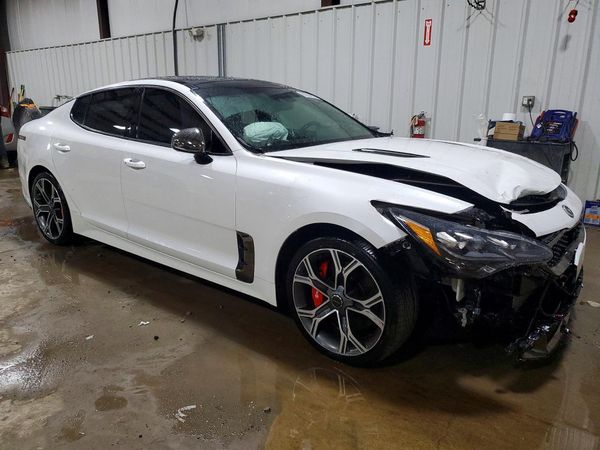 2020 KIA STINGER GT2