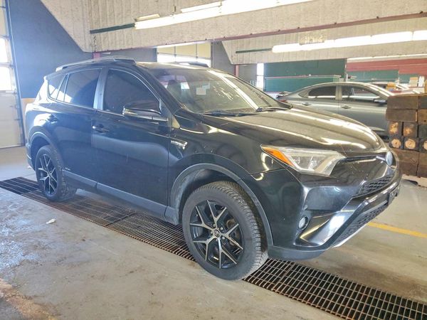 2018 TOYOTA RAV4 HV SE