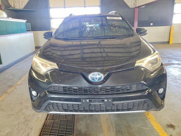 2018 TOYOTA RAV4 HV SE