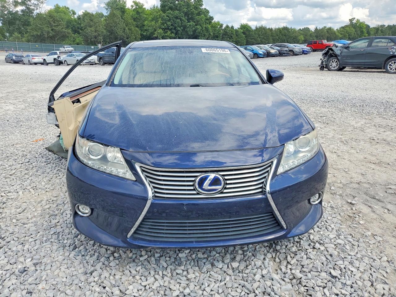 2014 LEXUS ES 300h
