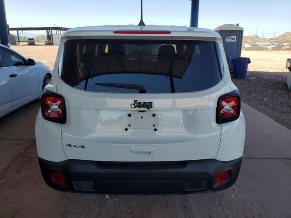 2023 JEEP RENEGADE LATITUDE 4X4