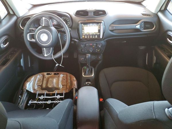 2023 JEEP RENEGADE LATITUDE 4X4