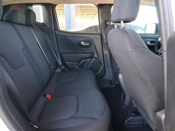 2023 JEEP RENEGADE LATITUDE 4X4