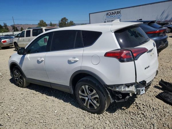 2018 TOYOTA RAV4 LE — DSRA