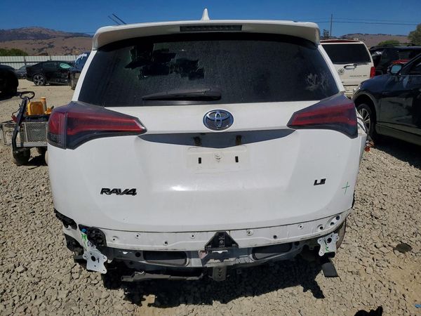 2018 TOYOTA RAV4 LE — DIRR