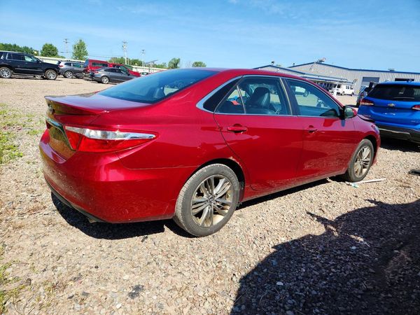 2015 TOYOTA CAMRY