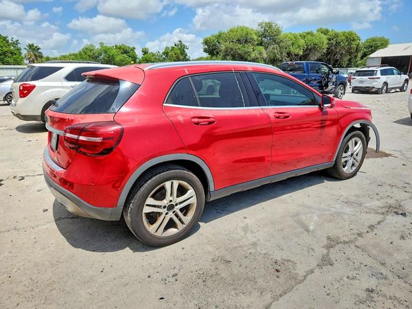 2018 MERCEDES-BENZ GLA GLA250
