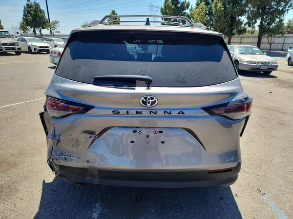 2026 TOYOTA SIENNA