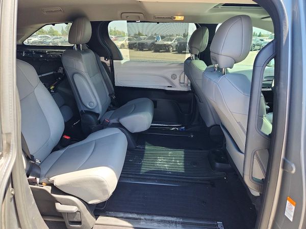 2026 TOYOTA SIENNA