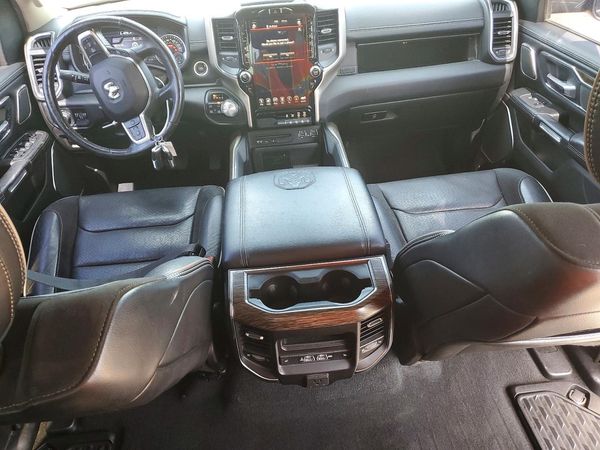 2019 RAM 1500 LARAMIE CREW CAB 4X4
