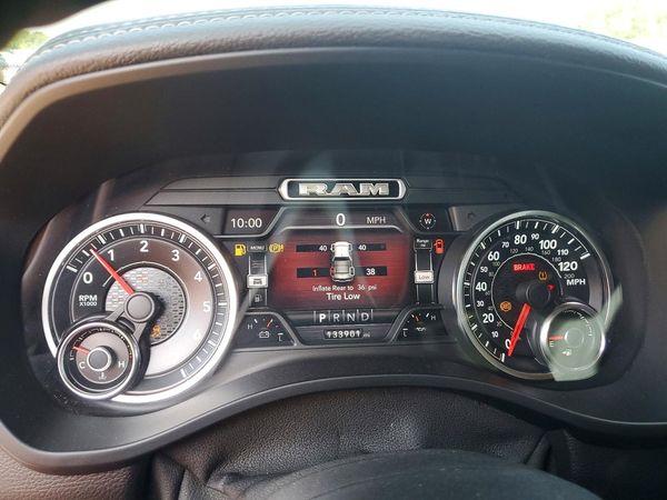 2019 RAM 1500 LARAMIE CREW CAB 4X4