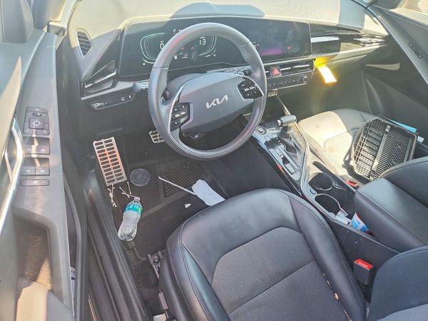 2024 KIA NIRO EX