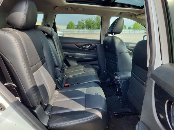 2018 NISSAN ROGUE