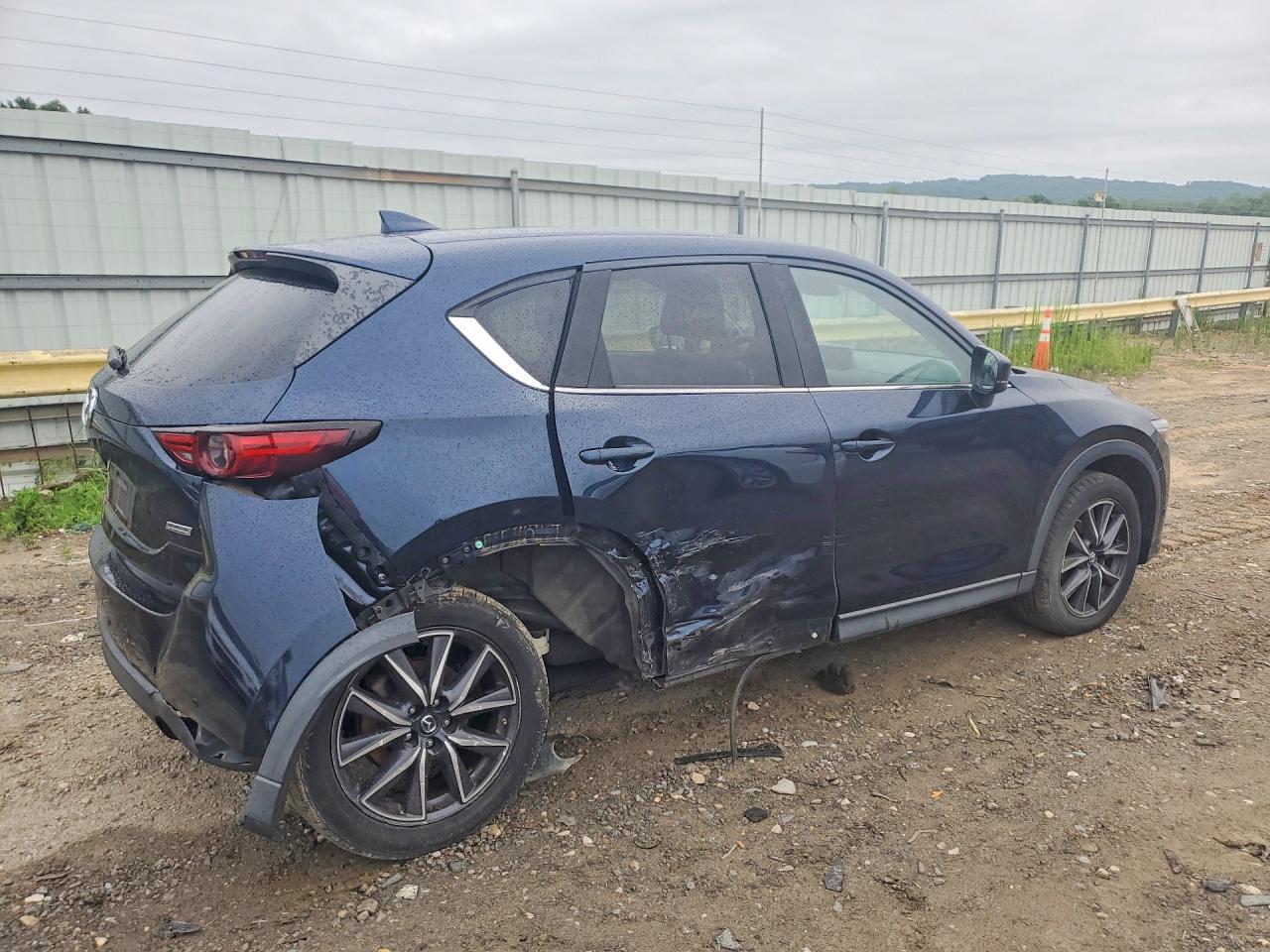 2017 MAZDA CX-5 Grand Touring
