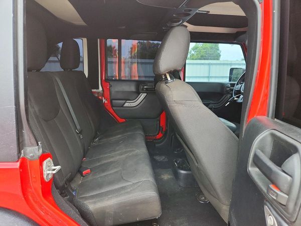 2017 JEEP WRANGLER UNLIMITED SPORT 4X4