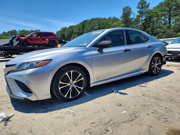 2019 TOYOTA CAMRY