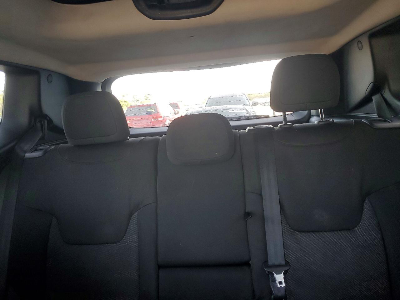2016 JEEP RENEGADE LATITUDE 4X2