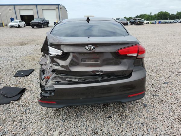 2017 KIA FORTE LX Base