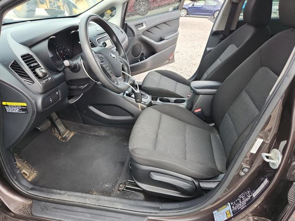 2017 KIA FORTE LX Base